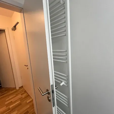 Lägenhet New Business Apartment B *